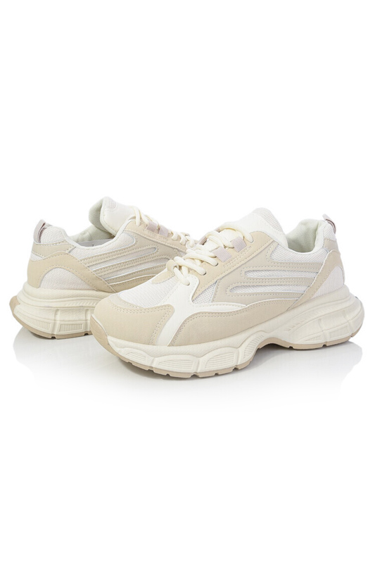 Кросівки жіночі