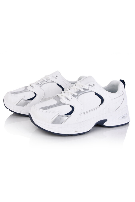 Кросівки жіночі