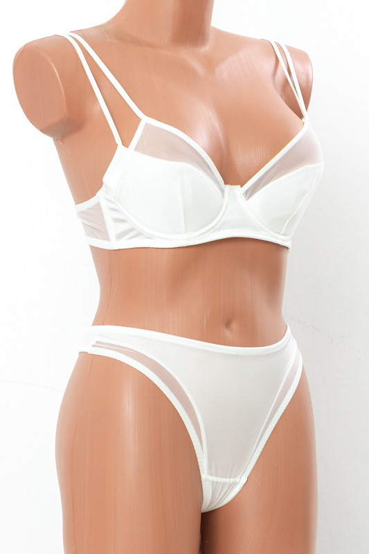 Комплект жіночої білизни (з дефектом)