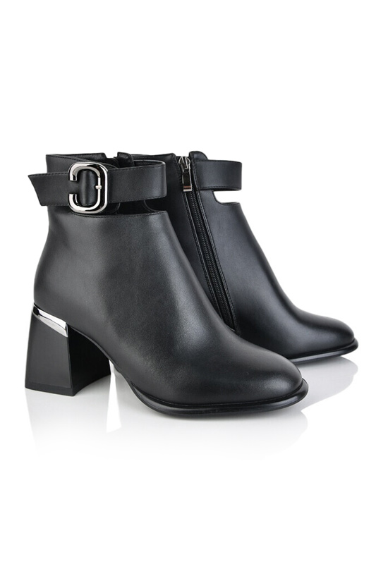 Черевики жіночі