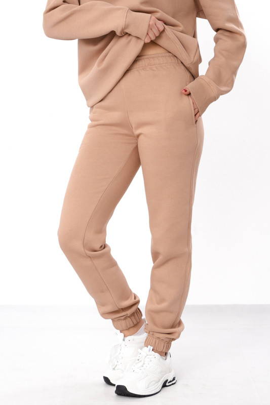 Костюм жіночий