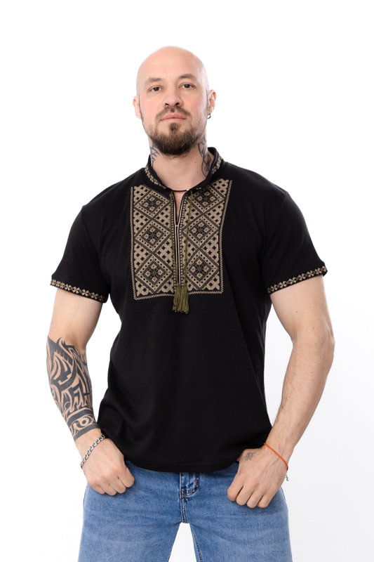 Вишиванка чоловіча з коротким рукавом