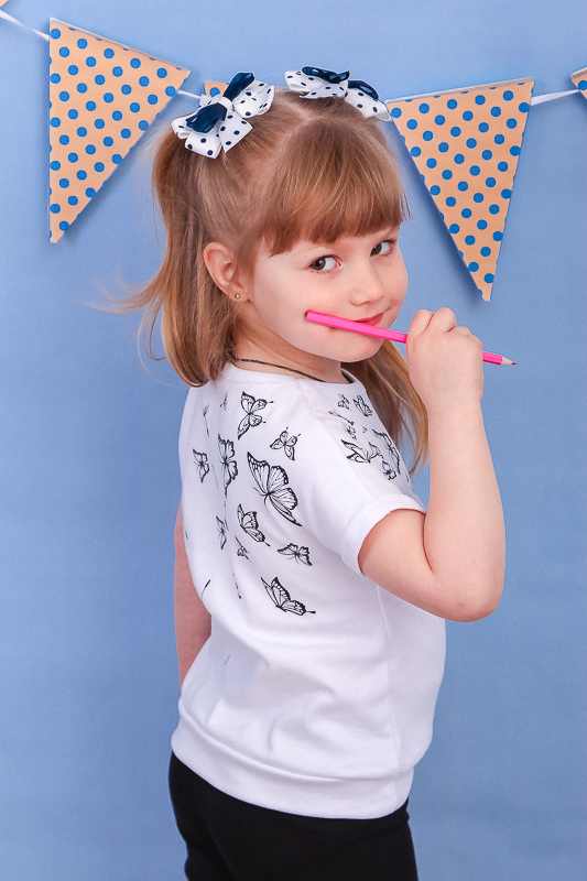 Комплект для дівчинки "Міла"